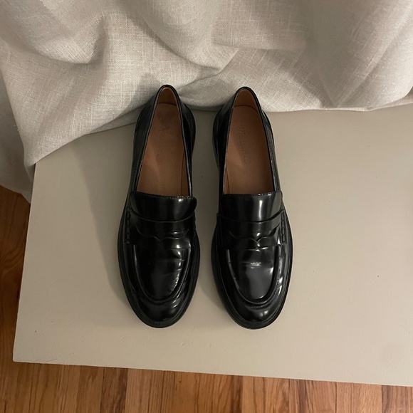 Madewell Vernon Black Leather Loafers - Picture 2 of 2